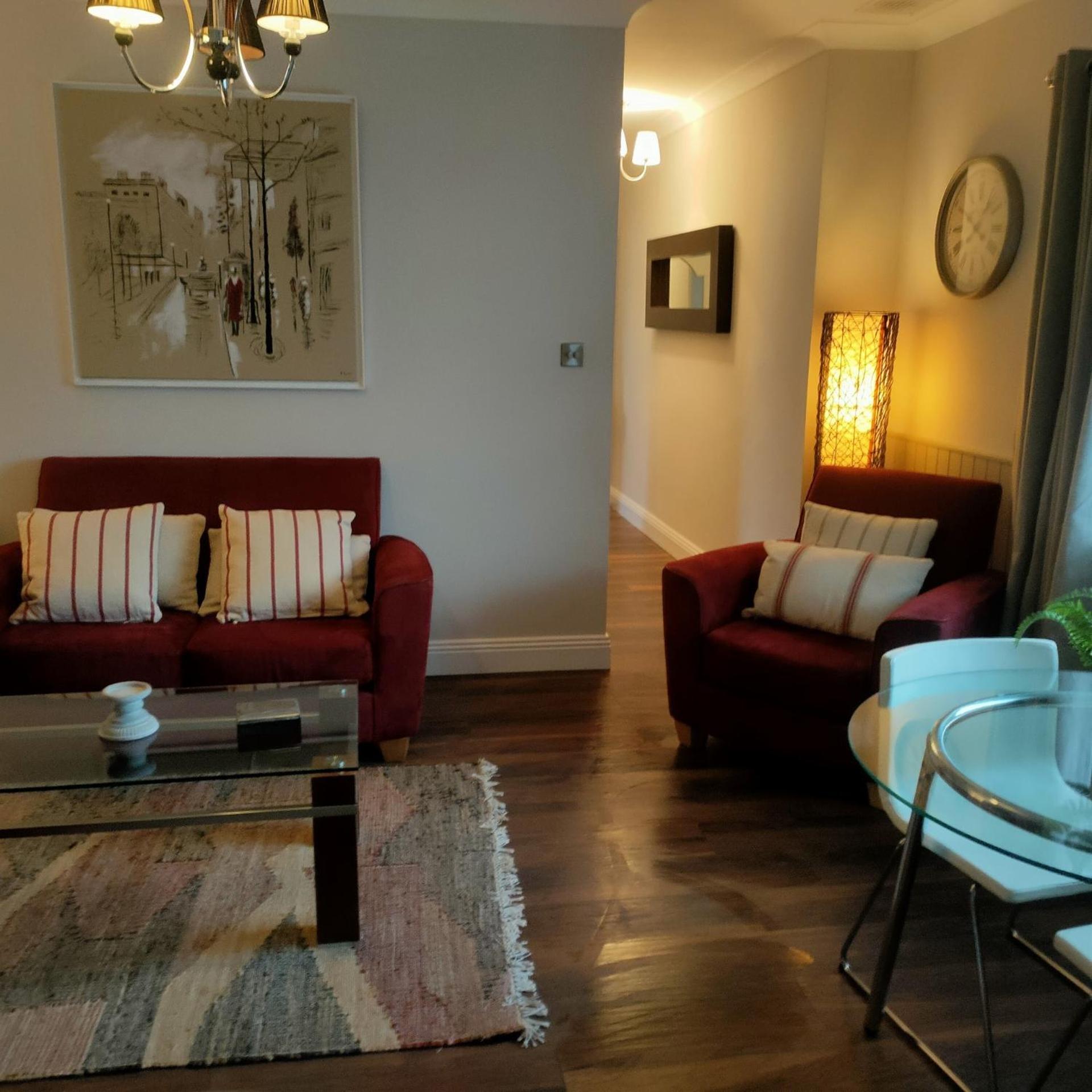 Russell Mews Apartment Енис Екстериор снимка